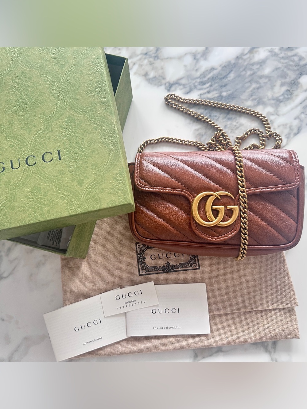AUTHENTIC Gucci GG Marmont Super mini shoulder bag